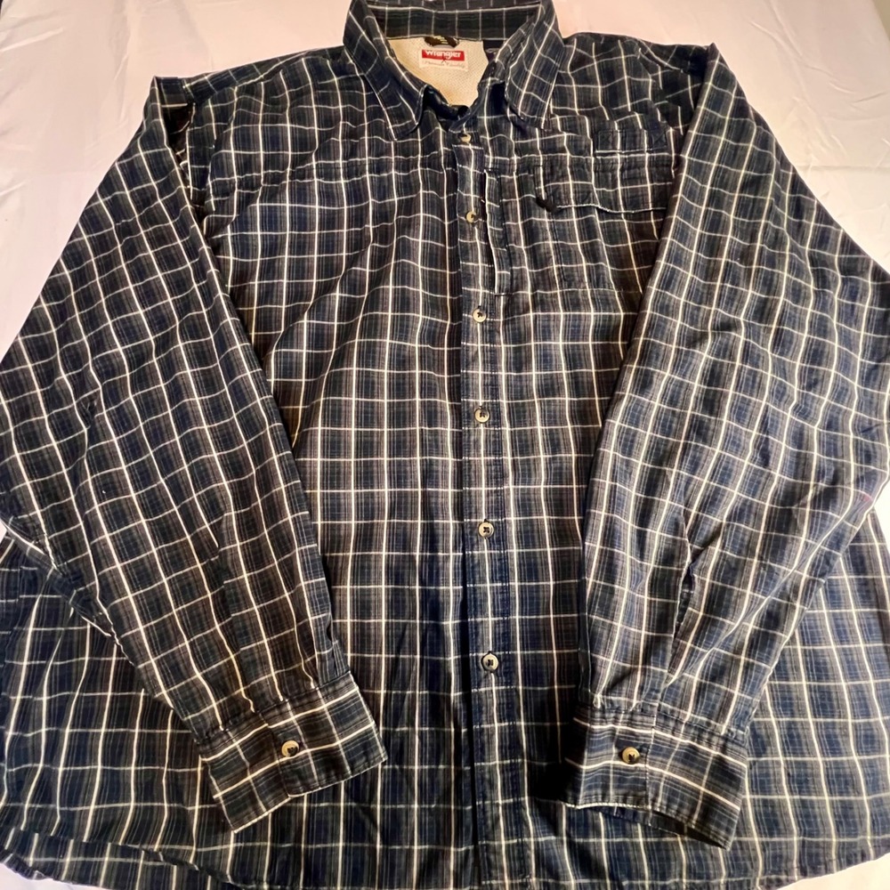 Wrangler 3XLT Button Down Shirt Navy Blue Plaid Utility Workwear Rusric  NLP2CHN